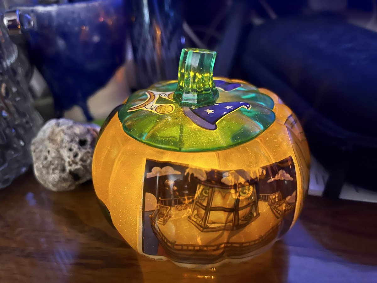 ClubPengCollect's tweet photo. [CUSTOM PUMPKIN] https://t.co/48VHBDZJel