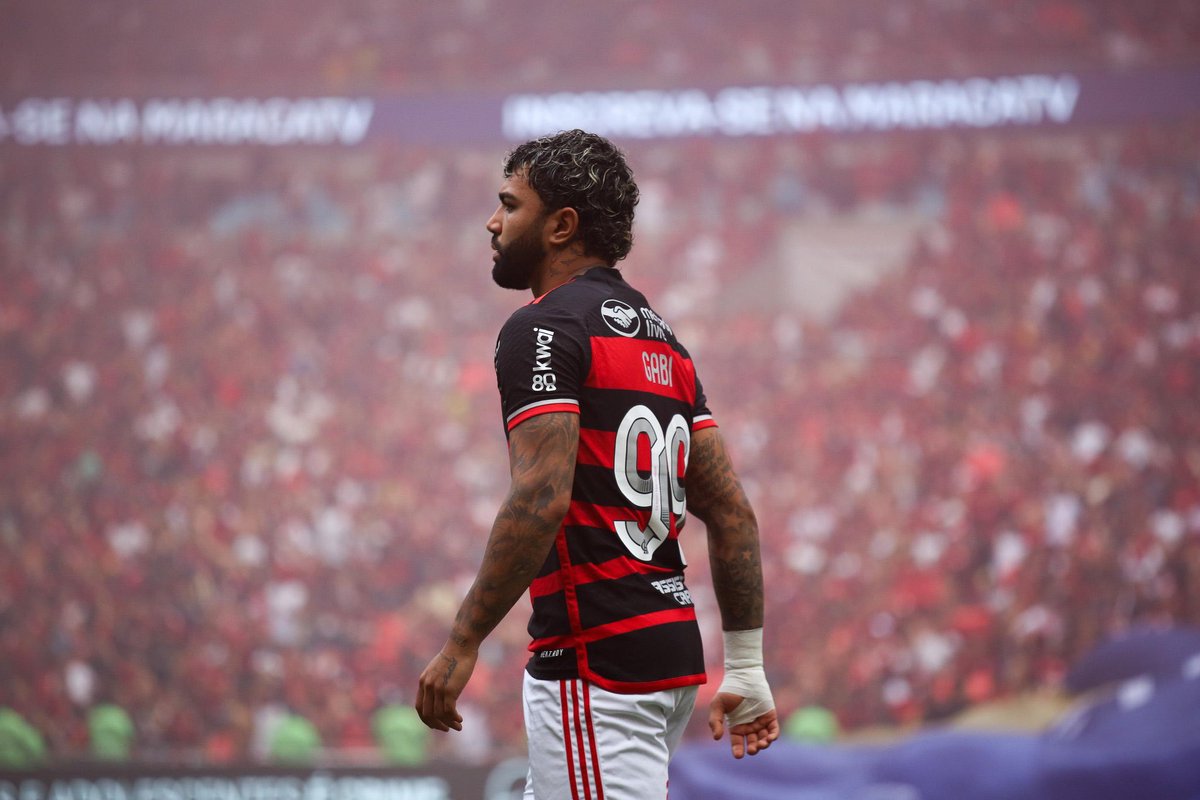 Ressurgir em momentos de adversidade é a especialidade desse que é a alma, o coração e o herói de uma geração.

De volta aos braços do teu povo, Gabriel.

Daqueles que estiveram ao seu lado, contra tudo e contra todos. Daqueles que, mesmo diante da desconfiança, acreditaram em