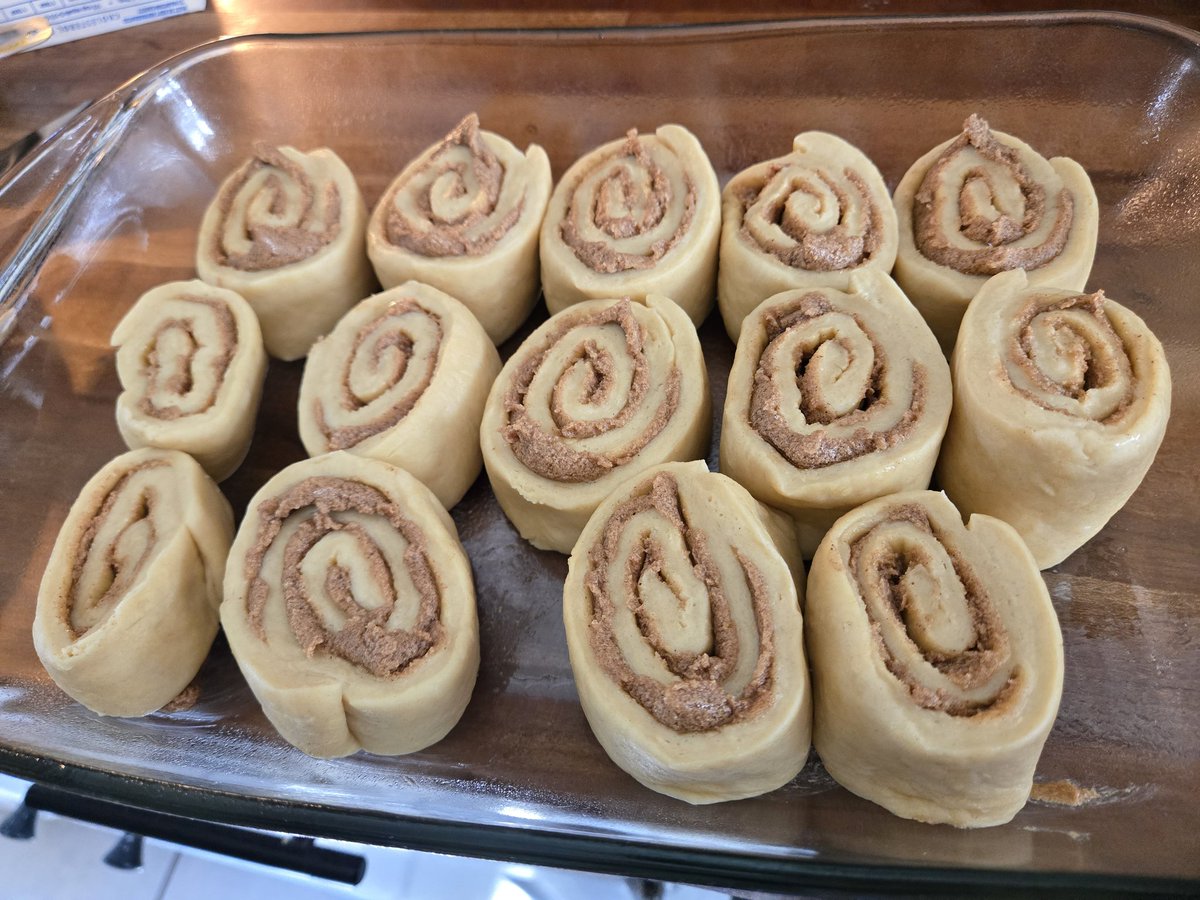 RedRose8294's tweet photo. Told my MIL I was making buttermilk cinnamon rolls!! She'll be here soon lol #yummy #BeHappy https://t.co/B3xbsWNzZI