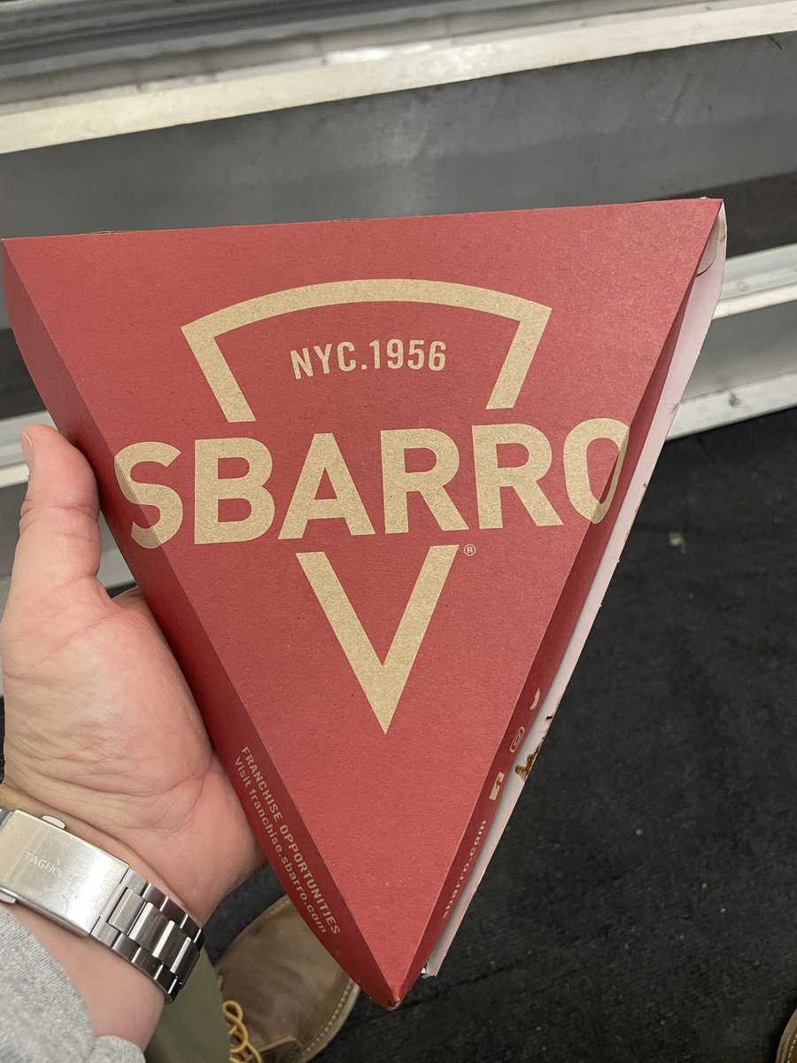 b_tone21's tweet photo. The audacity of @Sbarro telling me this an an XL slice, and then charging me $6.50. This is embarrassing for your entire pizza chain. https://t.co/DDXE2DvXoM