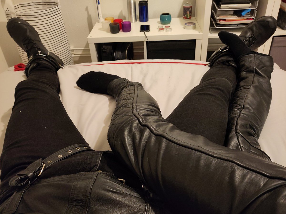 Bound boys make the best cuddle mates, especially when fully covered in leather and helplessly tied down to the bed. Having my cute <a href="/bound_in_steel/">boundinsteel</a> like this next to me... ❤️🥰🔥 Really difficult to release him again and to let my hands and body off his. 😈 Looking so snug... 🤤