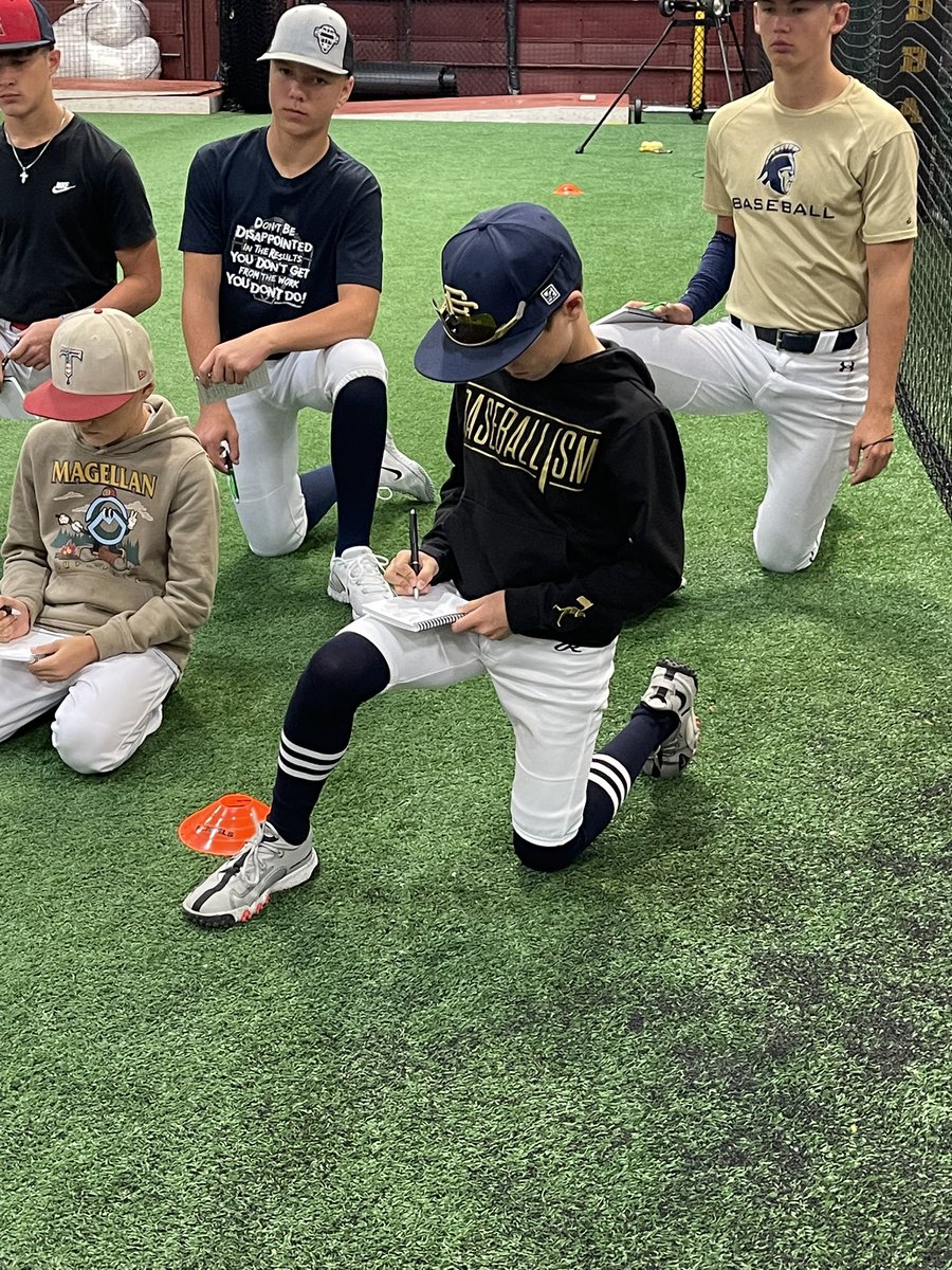 coach_rah's tweet photo. Had a blast working with  @TheCatchingGuy this weekend @dbatkc. Catchers, this is a great camp to attend. Find the time to get to one! https://t.co/Yk4EoEiwdJ