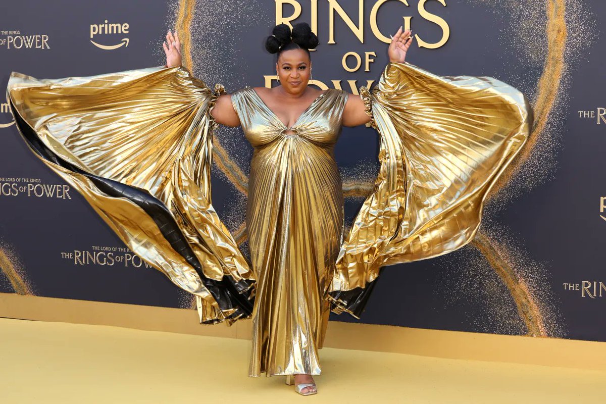 annalisse | in my frankenstein era 🍁🕯💀⚡️ tweet media