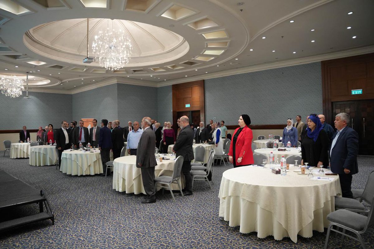 PartJo's tweet image. تحت رعاية وزير الشؤون السياسية والبرلمانية عبدالمنعم عودات، نظمت شركاء الأردن والمعهد الهولندي للديمقراطية متعددة الأحزاب جلسة حوارية بعنوان: “الأحزاب السياسية ما بعد الانتخابات البرلمانية وقدرتها على التأثير في السياسات المالية والاقتصادية”