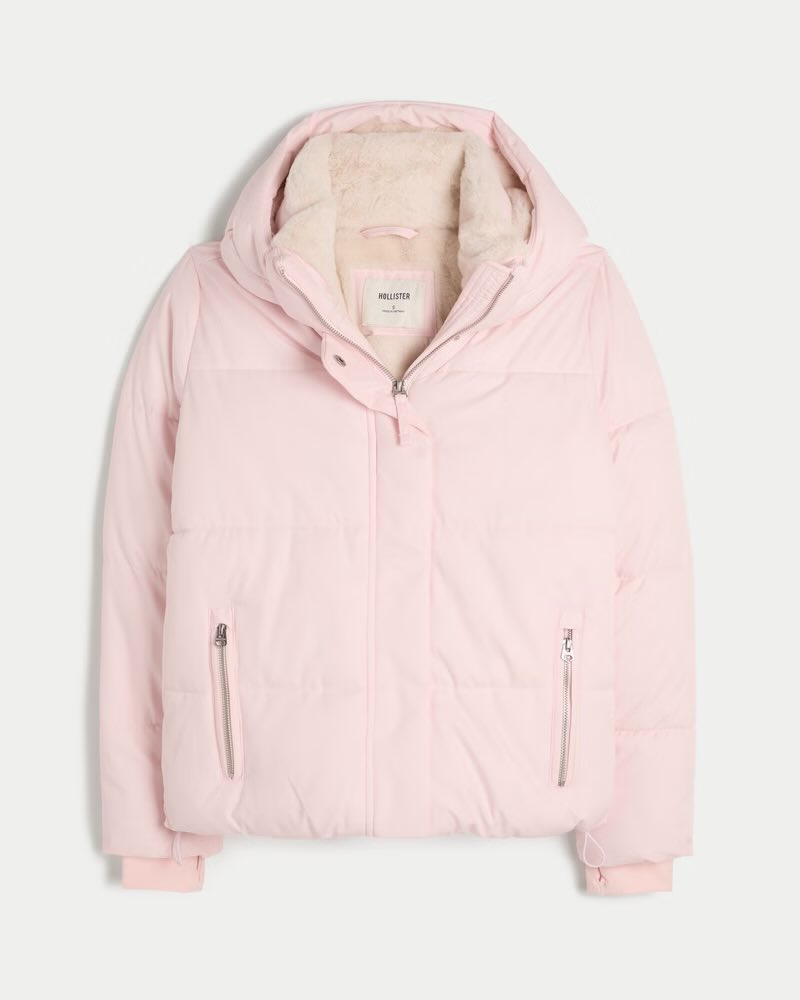 lapafaits's tweet photo. i just bought the girliest pink puffer 🎀 https://t.co/5lcZmGnGRn