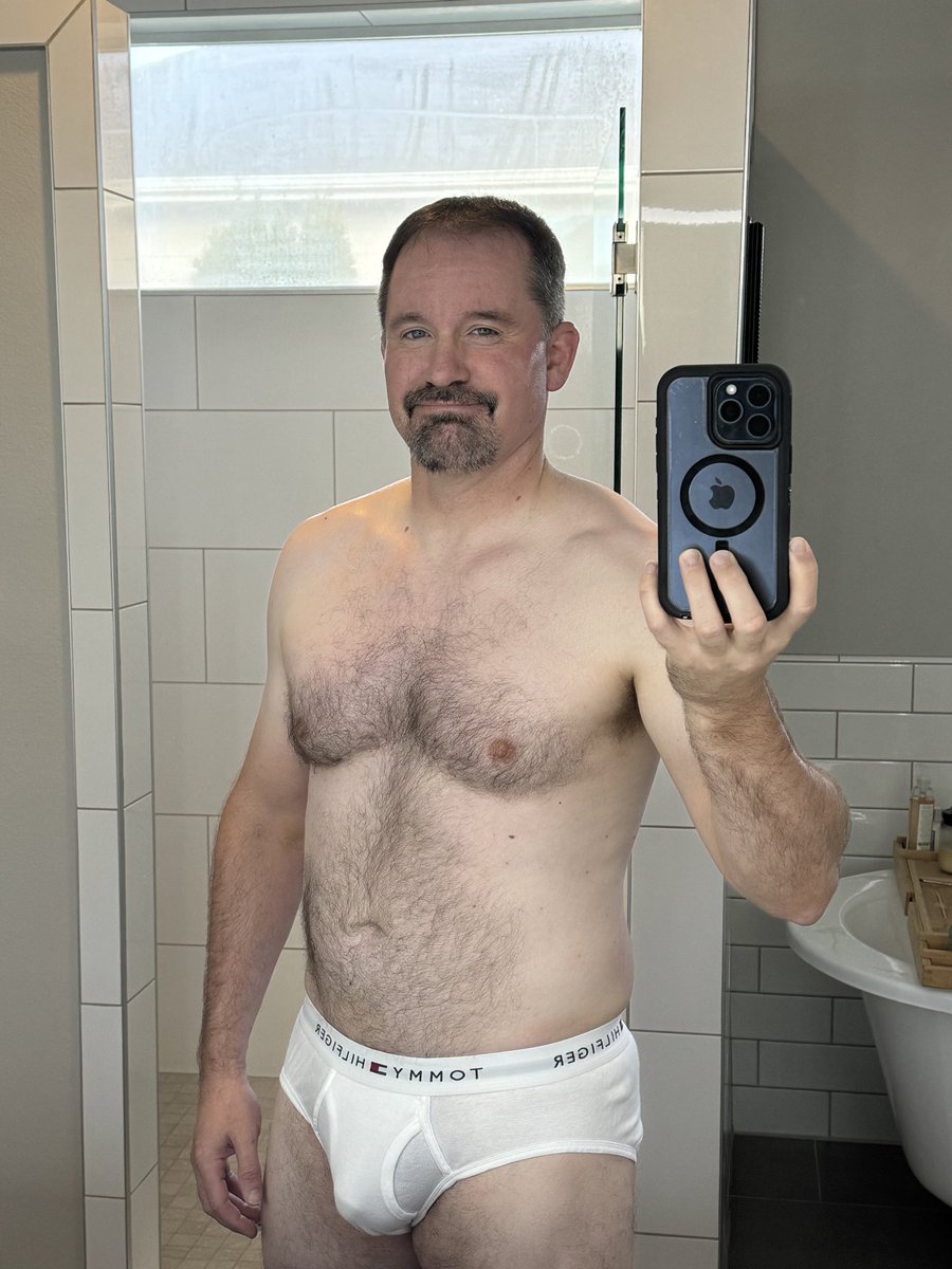 Daily workout… cardio today… then freshened up with a long shower. 😮‍💨