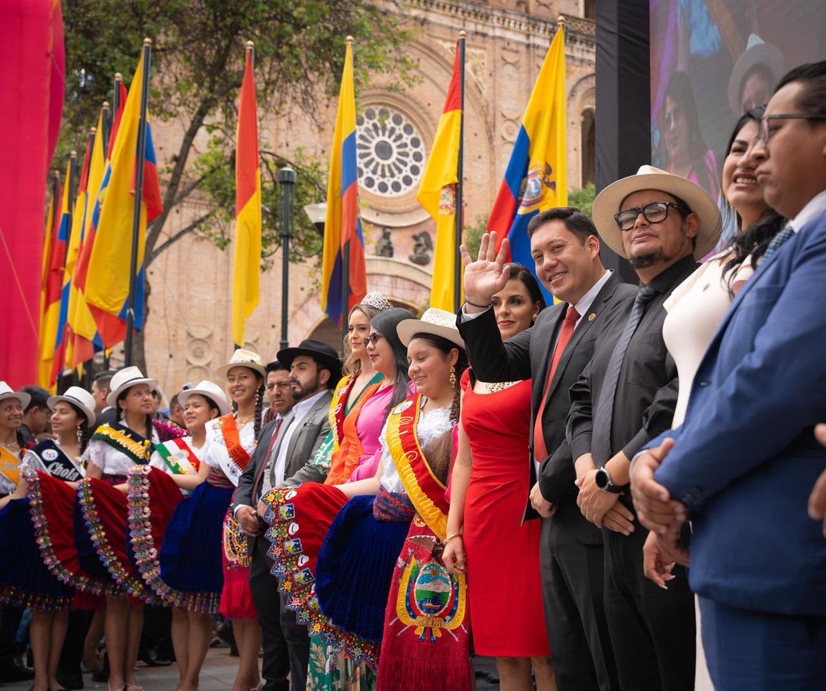 czamoramatute's tweet photo. ¡Gritemos fuerte: ¡Que viva #Cuenca en sus 204 años de #independencia! 🎉💪
En #SesiónSolemne celebramos con orgullo su historia, cultura y #libertad. Juntos honramos el legado de una ciudad que se ha #transformado.
✍️ Firmamos el contrato para la construcción y equipamiento del #HospitalDeElValle
🤩 Recibimos la #certificación como miembro observador de la #RedIberoamericana de destinos turísticos inteligentes.
Todos, toditos todos, seguiremos #trabajando con #AmorPorCuenca ❤️💛, porque definitivamente lo tiene todo.