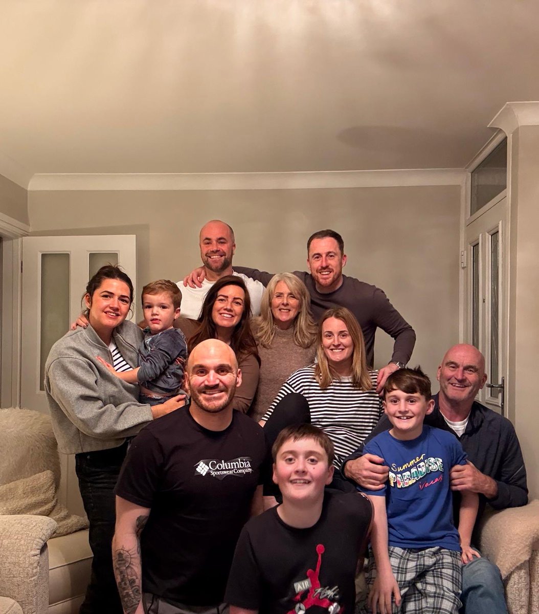 kevin davies tweet media