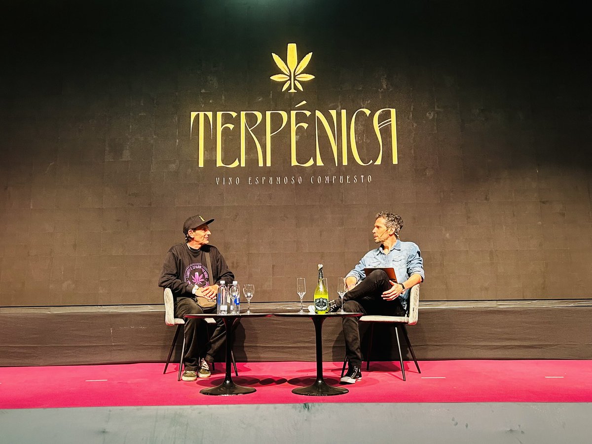 expocannabisarg's tweet photo. / TALLERES DÍA 3 ✍️
Terpénica: el primer espumante cannábico del mundo 🍾🌱
#ExpoCannabis #ExpoCannabis2024 #EC24 https://t.co/Z0rurCPUUV