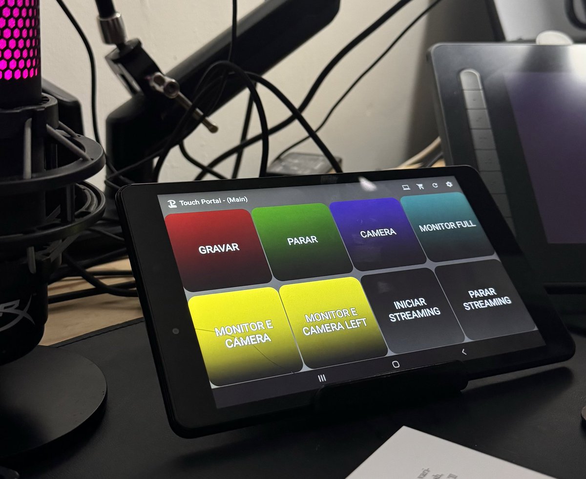 DanielDonda's tweet image. Recuperei um tablet velho e instalei o Touch Portal (Free) para  Android e configurei o OBS. Isso vai me ajudar demais nas gravações das aulas. #hackershive