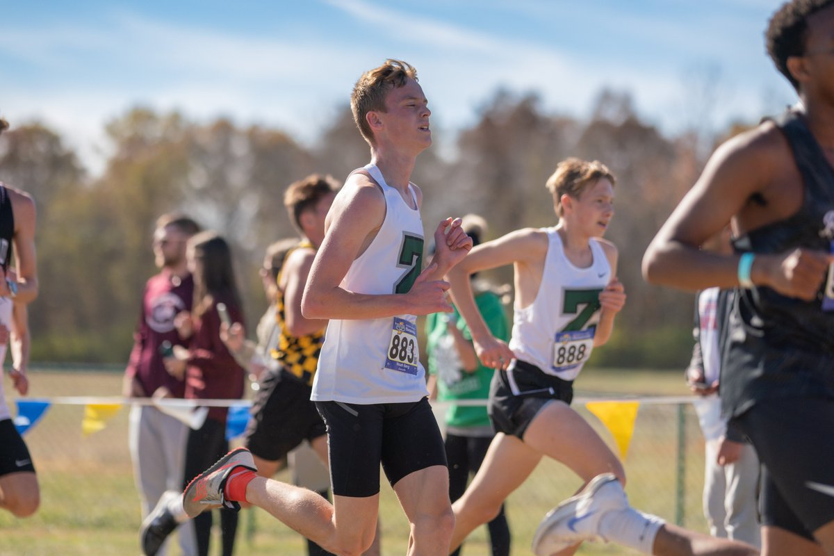 Senior Noah Berg places 163rd with a time of 16:45.1 in his first state meet. This is a course record by :06. He made tremendous improvement throughout his career.
Freshmen PR-19:14
Sophomore PR-17:55
Junior PR-16:59
Senior PR 16:12