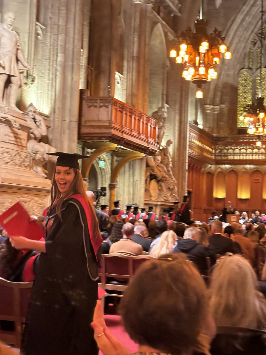 ADIRow's tweet photo. She has achieved so much and made me the proudest mummy in the world.  Thanks must be given to everyone who has cheered her along over the years. @nickywasp @Spenvalleyhigh @LCC_Backstage @TracyBrabin @kimleadbeater #firstclasshonours #designrealisation #theatreworld https://t.co/dIF21DFvCY