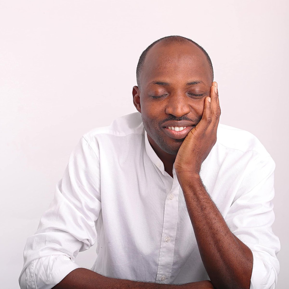 naijasermons's tweet image. Min. Dunsin Oyekan........ What a huge blessing to our generation! 

BTW, this Tuesday (November 5) is His birthday.

Please drop a word of prayer for Him!