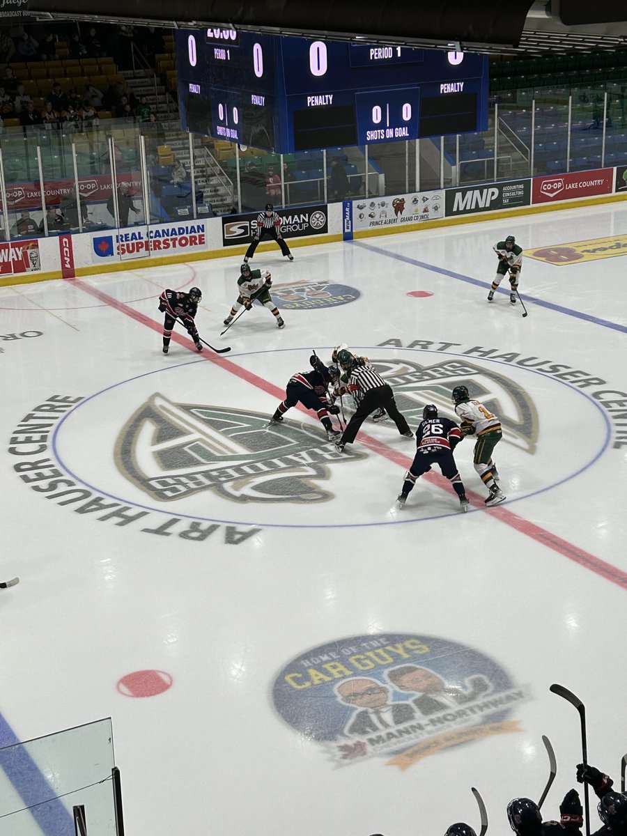 mguitard10's tweet photo. U18AAA action.  Regina vs Prince Prince Albert. #EarnYourStripes ⁦@HockeySask_ODP⁩ https://t.co/EYmY33cf1Z