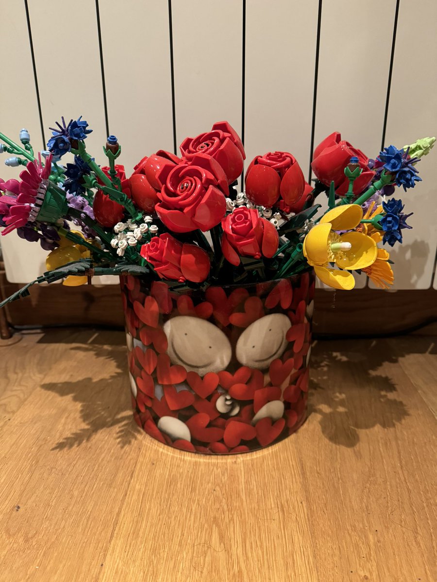 Ronst21's tweet photo. #AlphabetChallenge #WeekRforRed Red Roses and Hearts๐น๐ฅ๐น๐ฅ๐๐๐๐ https://t.co/1AVyXdglDw