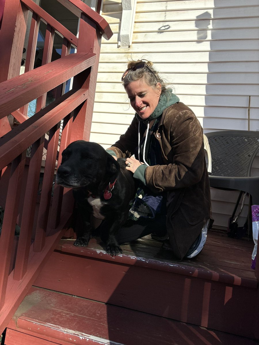Knocking doors in District 125 is always such a joy. Especially when you get to meet such enthusiastic four-legged supporters! 

1 more day of early voting, 2 more days until Election Day! Get out and vote by Nov. 5th!