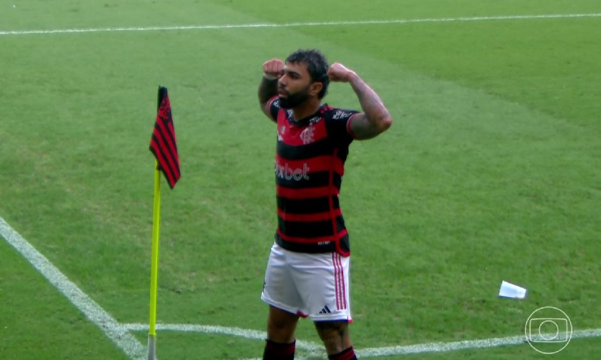 balotaromantico's tweet photo. não tem jeito
gabigol é viciado em decidir https://t.co/B73NIhRbG2