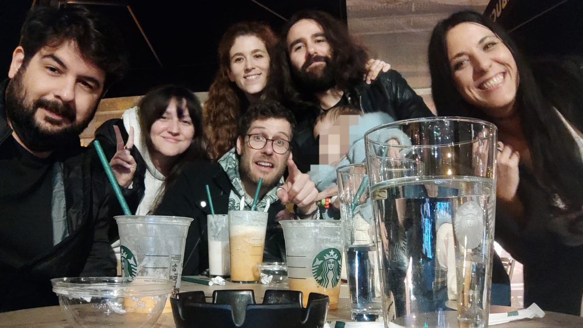 La familia que se elige 🥰 <a href="/Caballero_Tinta/">Miguel Garrido de Vega</a> <a href="/alvaaur/">⭑.˚⛦ Alva👁️Aur⛧˚.⭑</a> <a href="/NoviembreNoc/">Noviembre Nocturno</a> ❤️