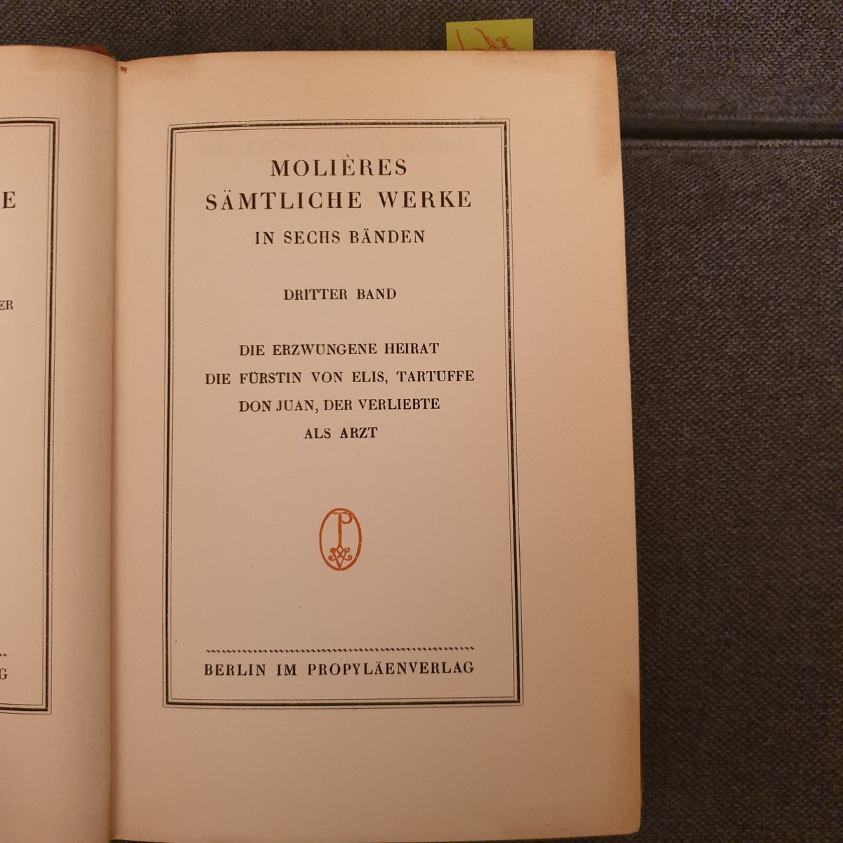 In einem Menschenhirn haben merkwürdige Narrheiten Platz.

Moliére 
Don Juan
3. Aufzug, 1. Auftritt
