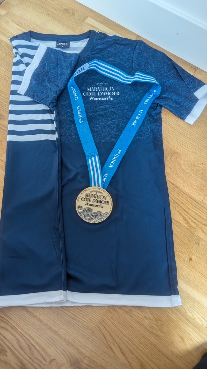 fouc77's tweet photo. 64e marathon en 3h46 https://t.co/7yfkBb1EmP