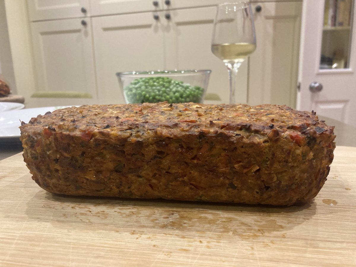 LouBcakes's tweet photo. Well, that was quite a success! #nutroast #vegetarian @bbcgoodfood @DuncanBarkes https://t.co/xy32cdSf6k
