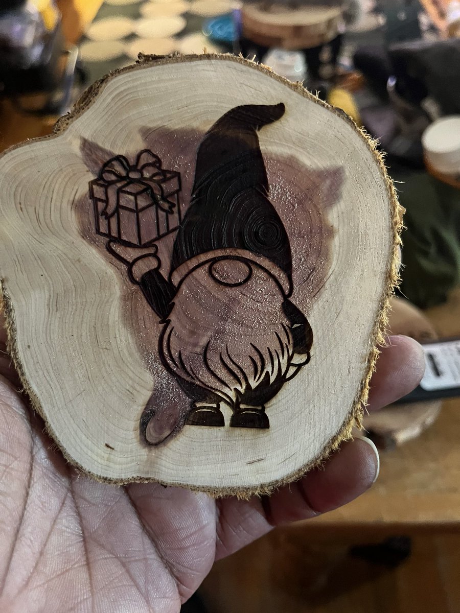 FlyIngenuity's tweet image. I need to raise monies for my meds, necessities and cat stuff. I have lots of items to offer and I'll be posting more daily. 2 ornaments $25 shipped. Custom orders wanted. 

naturesimaginarium.com

Veńmo: @ RoyalFlyness
  paypal.me/vardarmusprime…
Ca$hApp: $DaGrizzPaw