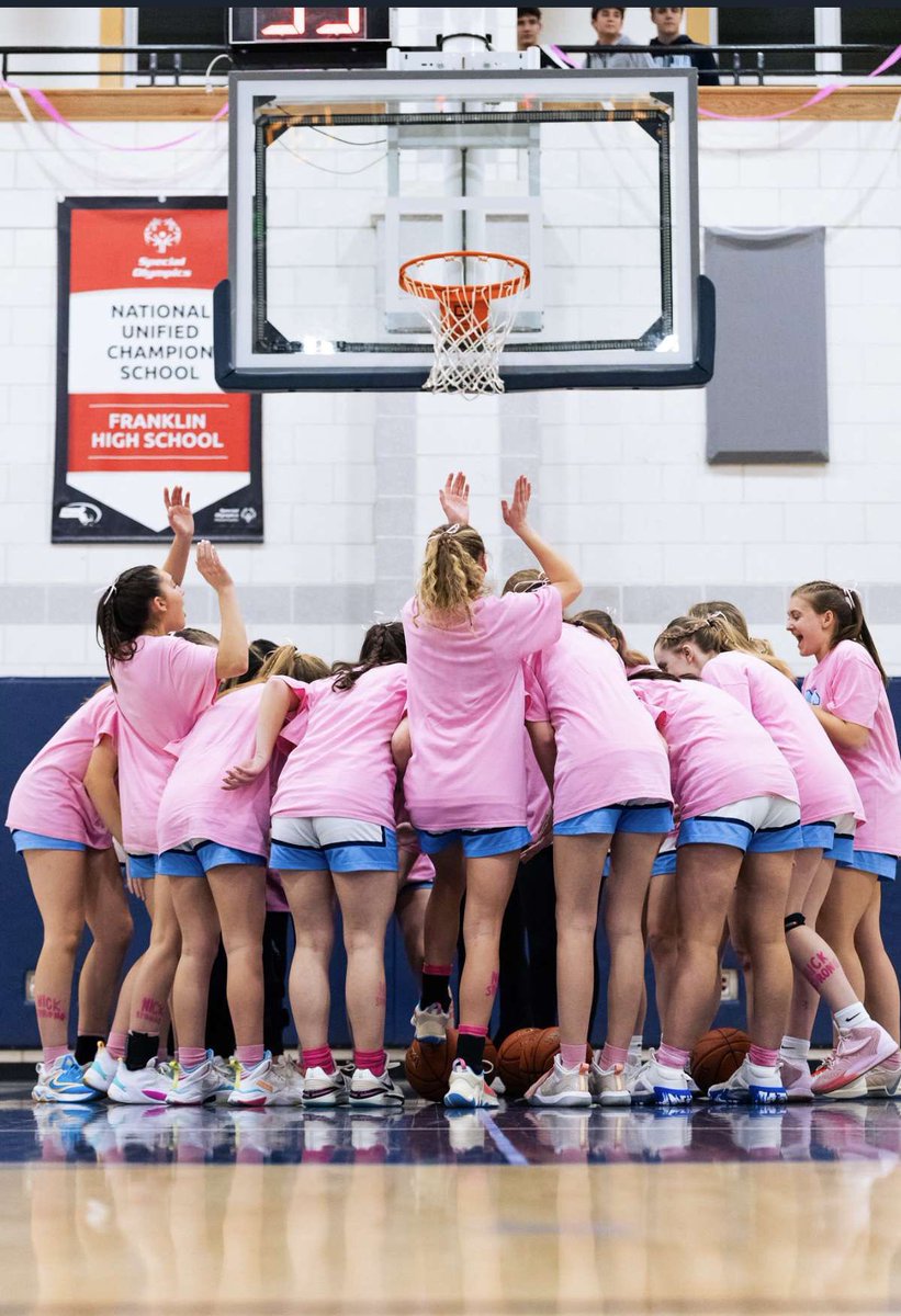 NO Open Gym tmr‼️Team run Tuesday 11/5 <a href="/10am/">☆♩ ♪ ♫ ♬♡</a>, meet at the High school (less than one month until tryouts!!)😁💪🏻