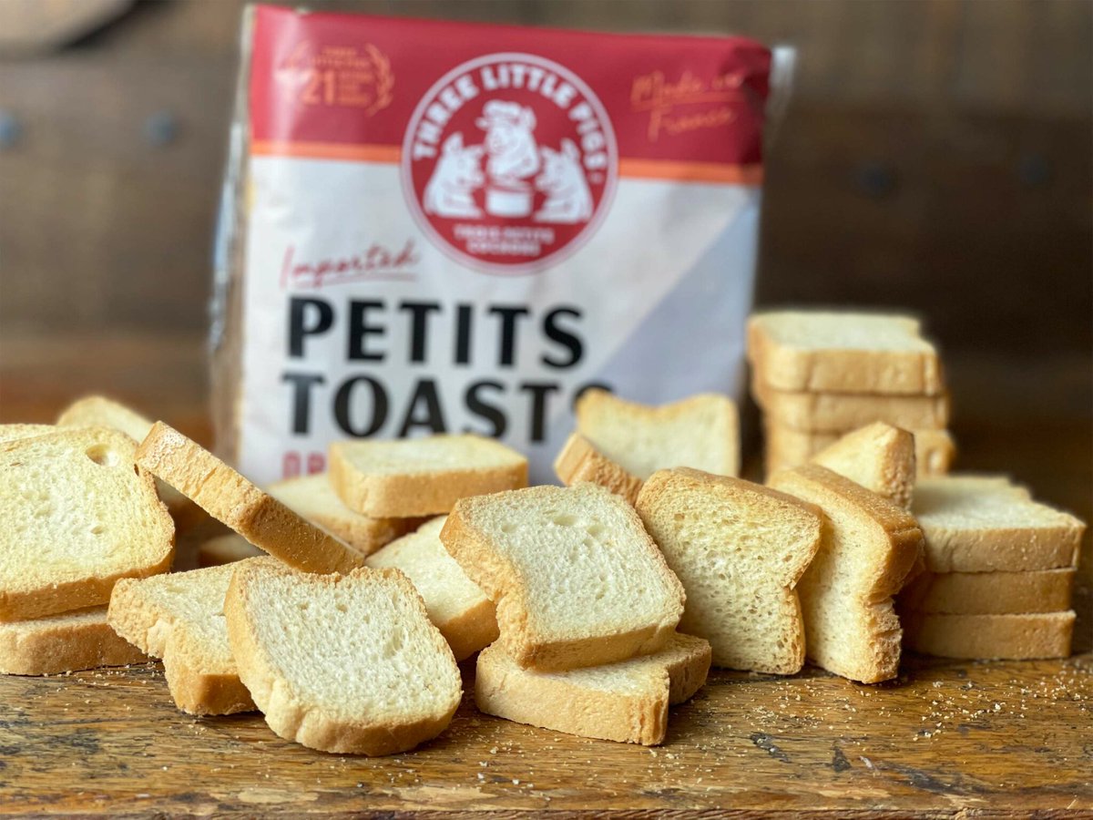 Chawwotte's tweet photo. It's definitely my ~special time of the month~, how can I tell?

I caught myself openly weeping at work, because I was thinking about how cute and precious Petits Toasts are... they're so tiny... https://t.co/r36B5DlpNg