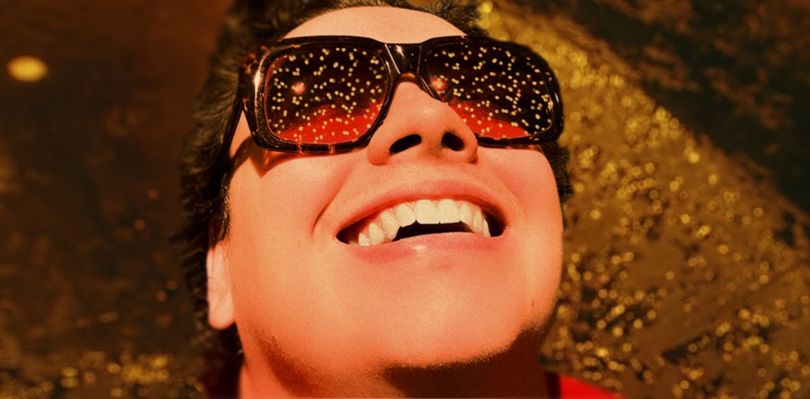 SMii7Y's tweet photo. For Halloween this year I was blinded by the lights https://t.co/pgnqw48YvV