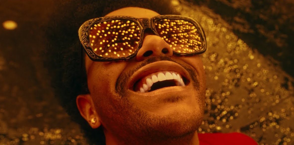 SMii7Y's tweet photo. For Halloween this year I was blinded by the lights https://t.co/pgnqw48YvV