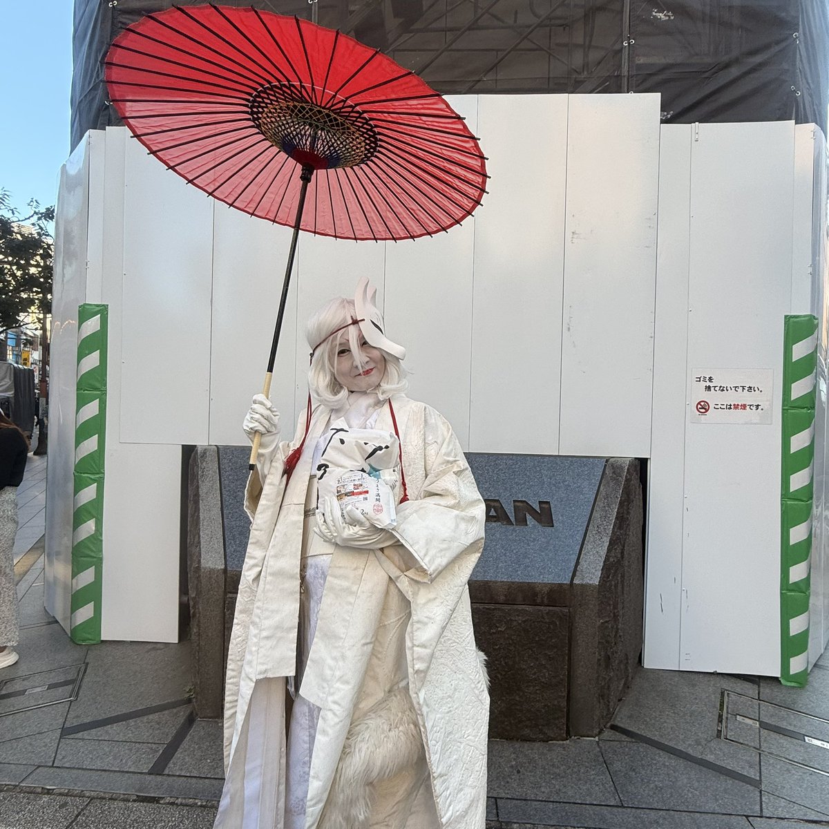 yuta1638's tweet photo. 大道芸パフォーマンス
スタチュー(銅像芸)
#生人形雪孤さん

五年ぶりにやっと
やっとお会い出来た。

世界へ#サキホコレ！
一推し！
2024-11/4(日)
浅草六区ブロードウェイー https://t.co/LM5v6gX9W0