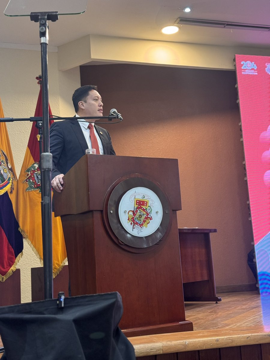 cccuenca's tweet image. Formamos parte de la Sesión Solemne por los 204 años de Independencia de Cuenca 🔴🟡.

¡𝙌𝙪é 𝙨𝙞𝙜𝙖𝙢𝙤𝙨 𝙘𝙤𝙣𝙨𝙩𝙧𝙪𝙮𝙚𝙣𝙙𝙤 𝙟𝙪𝙣𝙩𝙤𝙨 𝙪𝙣𝙖 𝘾𝙪𝙚𝙣𝙘𝙖 𝙥𝙧ó𝙨𝙥𝙚𝙧𝙖 𝙮 𝙡𝙡𝙚𝙣𝙖 𝙙𝙚 𝙤𝙥𝙤𝙧𝙩𝙪𝙣𝙞𝙙𝙖𝙙𝙚𝙨!

#cccuencapresente #orgulloccc