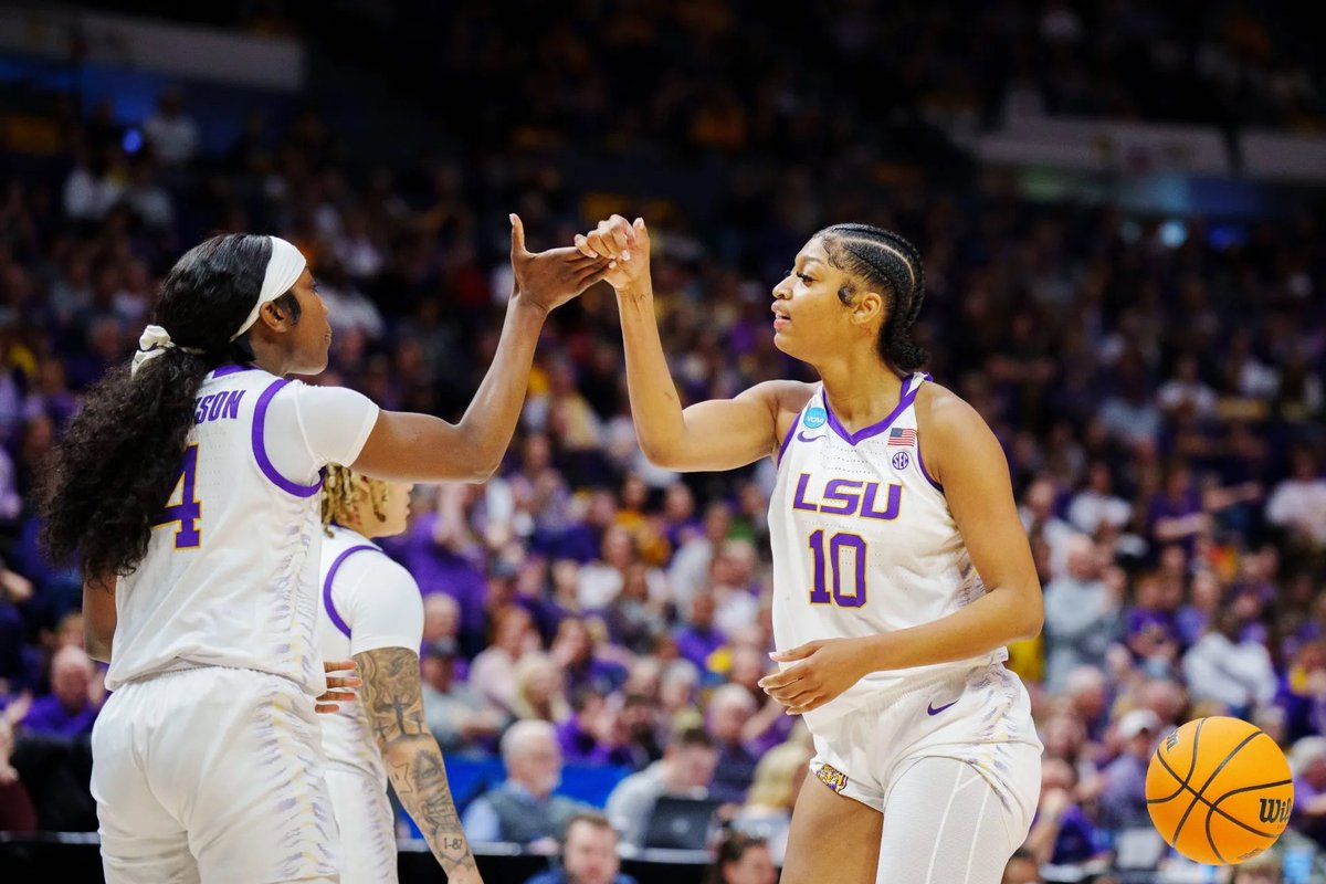 It’s the birthday of one of my ride-or-dies, to the real MVP – one of my favorites to ever do it. Keep serving, keep winning <a href="/BigFlau_/">#4</a>.