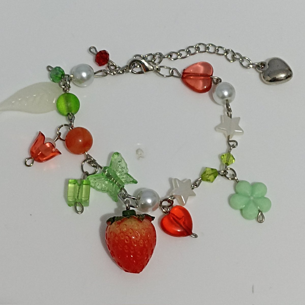 ShayuShop's tweet photo. Charm satış!
İstediğiniz boyut, renk ve modeli söylerseniz yapabilirim!  Telefon charmı binder için ve bileklik de yapıyorum! Dm atabilirsiniz! hesabımdan da örnek bakabilirsiniz. 

🎀 @bujo_go @bujosatis @bujoshoptr @bujo_sell @kpopmerchsatis @randombujo https://t.co/yZWRFAJrWu