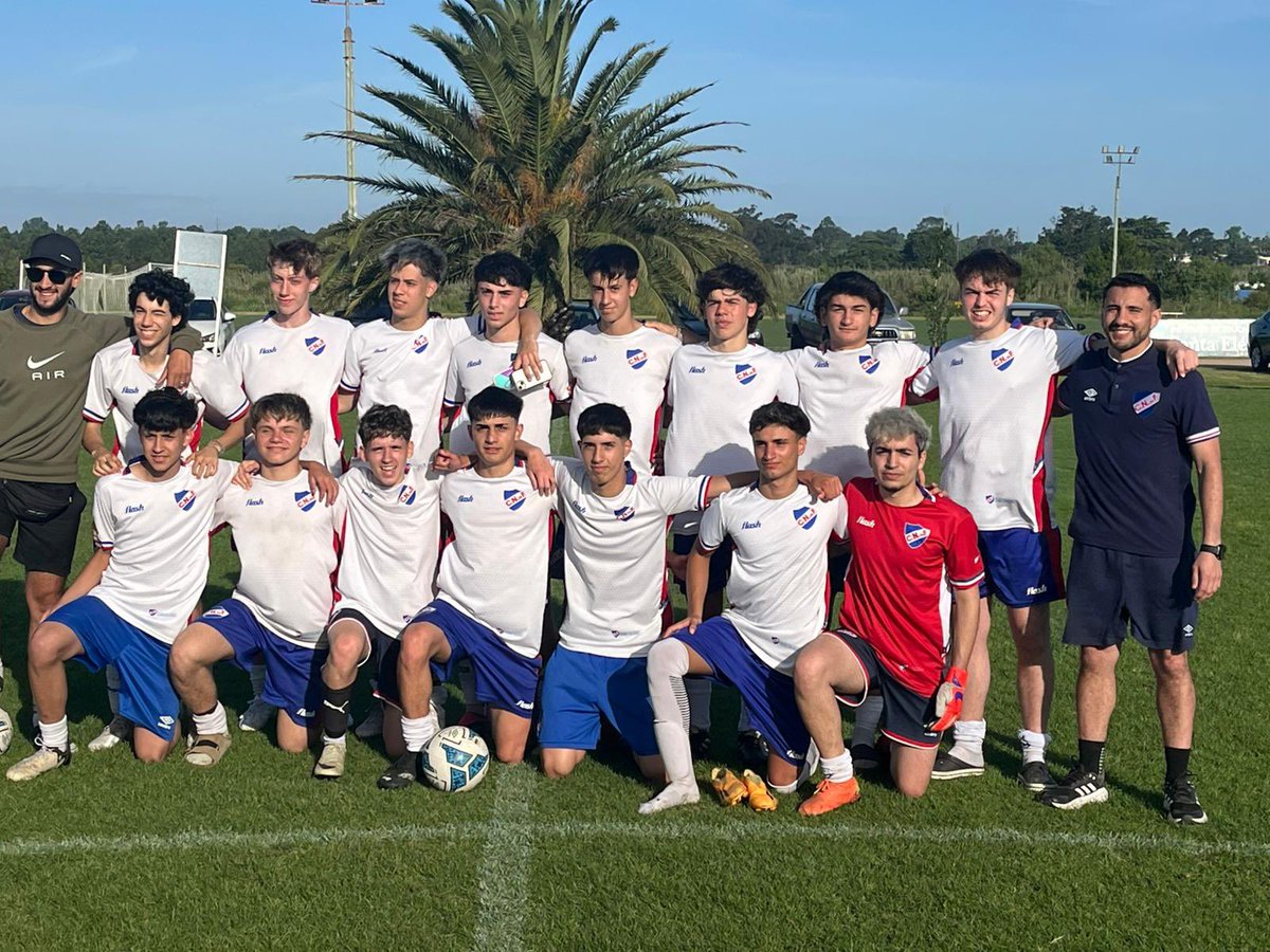 ¡𝗛𝗔𝗬 𝗙𝗘𝗦𝗧𝗘𝗝𝗢! ⚽️🏆🎉

La Copa Confraternidad de la categoría #Sub18 del #futbol de la <a href="/LUD_Oficial/">Liga Universitaria de Deportes</a> quedó en manos de <a href="/NacionalUniver/">Nacional Universitario</a>, que venció a <a href="/arquitecturajrs/">Arquitectura Jrs.</a> 👏🏼👏🏼

¡Felicitaciones, gurises! 

#SomosLaLiga