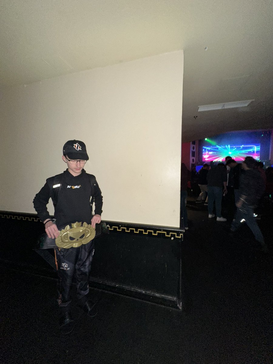 HMB Symantec tweet media