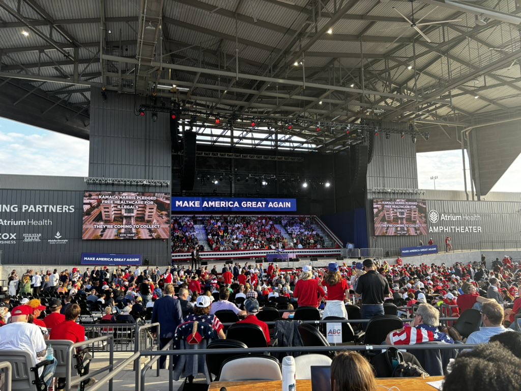 Greg Bluestein tweet media