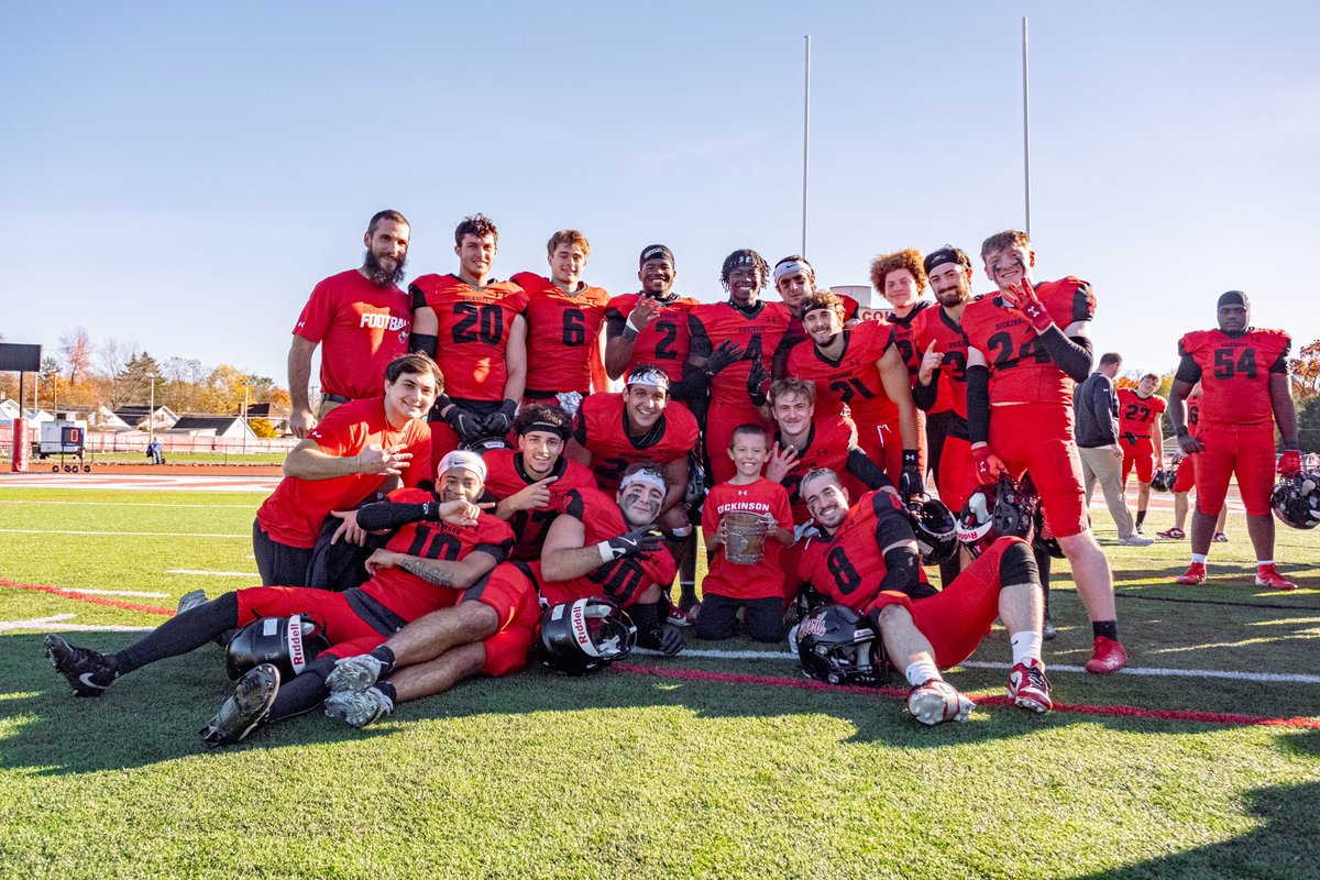 DCRedDevilFB's tweet photo. All smiles here on Biddle Field 🤗 

#WearTheRed | #ForksUp https://t.co/DtyEDF04IJ