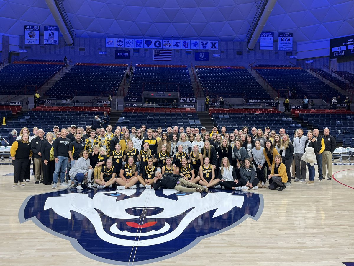 Love this place. Love these people 🖤💛

#DefendtheFort