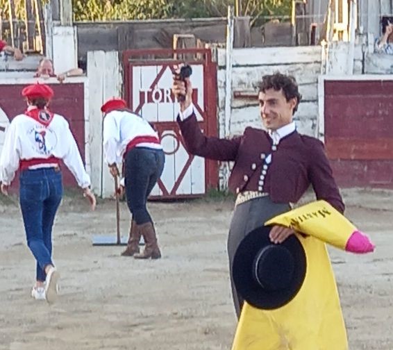 📝 CRÓNICAS

👉 Entretenido festival taurino en Gimeaux
chicuelinasytafalleras.com/cronicas/entre…