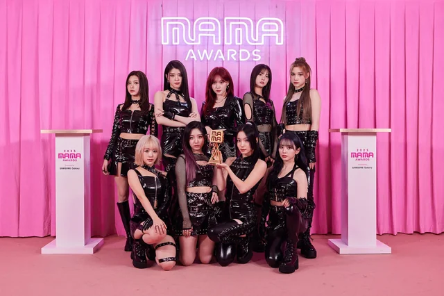 Kep1Verse's tweet photo. 1 RT = 1 VOTE LETS GO!!!!!

I vote #kep1er for #2024MAMAVOTE Worldwide Fans Choice https://t.co/wutXuNHnzH