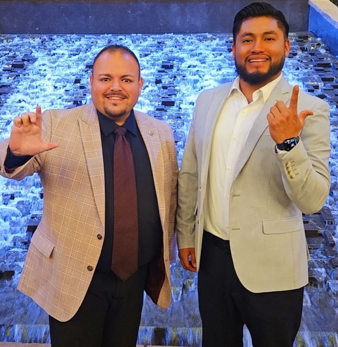 FUAIII's tweet photo. "God doesn't call the qualified. He qualifies the called." Thanks, @HACUNews & @adamsstate, for allowing me to catch up/meet so many devoted and chosen advocates working to serve our beautiful communities!
💚🐻🤍
#DrFlorencioUArandalll #ExecutiveEquityOfficer #AdamsState https://t.co/H4ug88asAu