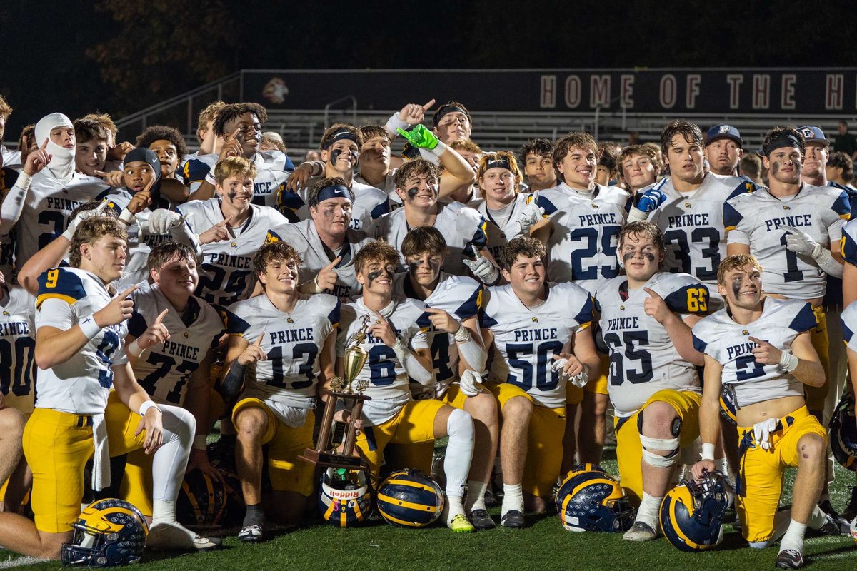 GideonGarland26's tweet photo. Region champs!!!🏆🏆would not have done it with anyone else still got a ways to go! Next up State Champs! https://t.co/vYjCEPn57T
