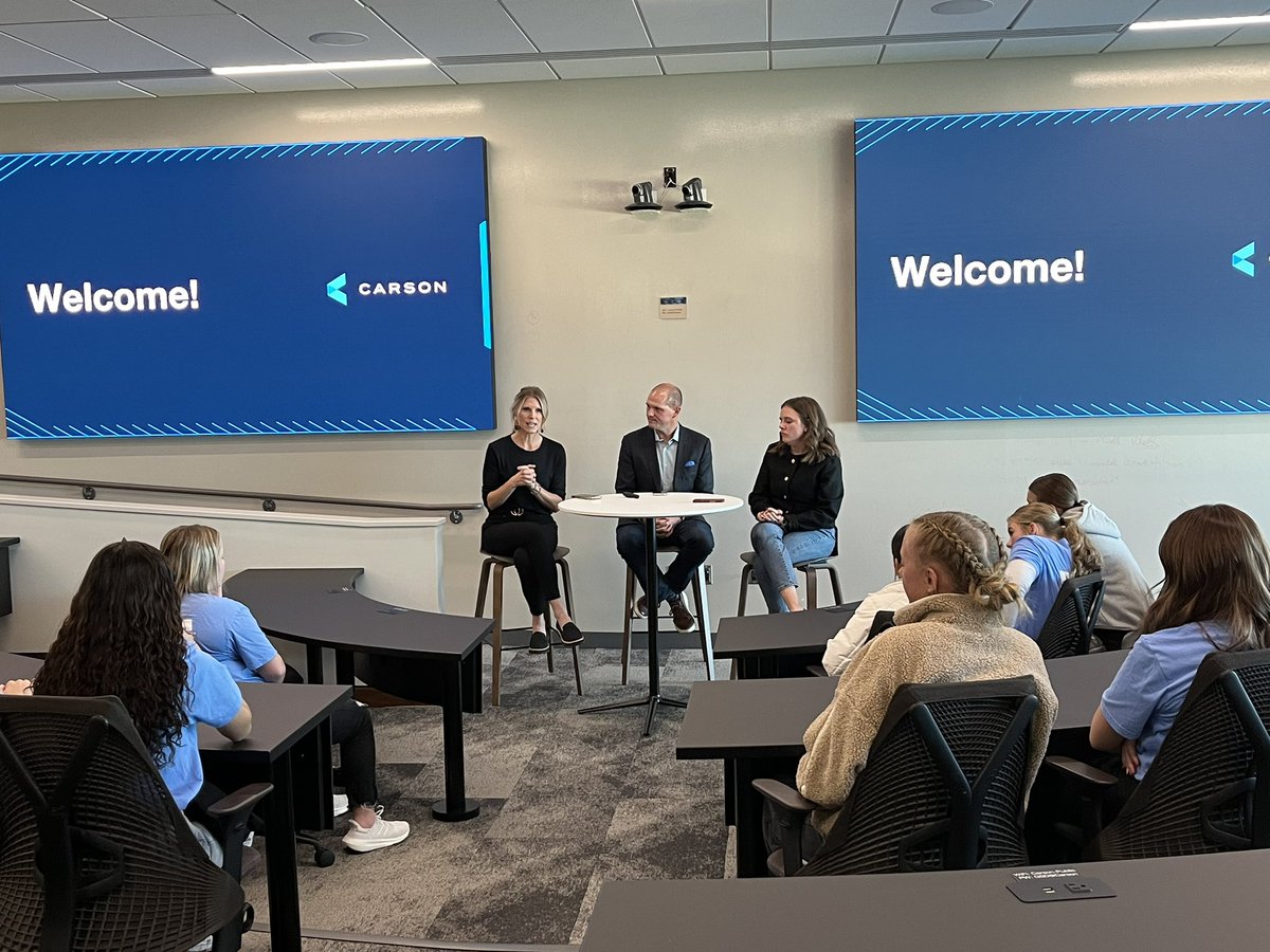 Fall tour 2024! Members toured an amazing facility at Carson Group in Omaha and finished with a Q&amp;A with LV alums Aaron Schaben &amp; Maddy Schwarz &amp; HR Kelsey Ruwe.  The afternoon was spent at Top Golf listening to Sales Manager, Cory Livingston and enjoying some golf.