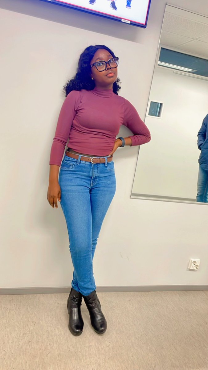 glamourngel1's tweet image. 🫣