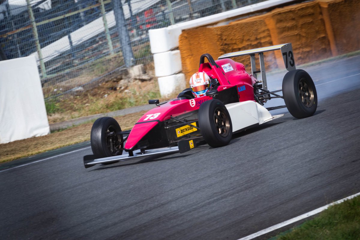 chiiracing2525's tweet photo. 筑波サーキット　スーパーFJ最終戦 https://t.co/gS50iy35Ms