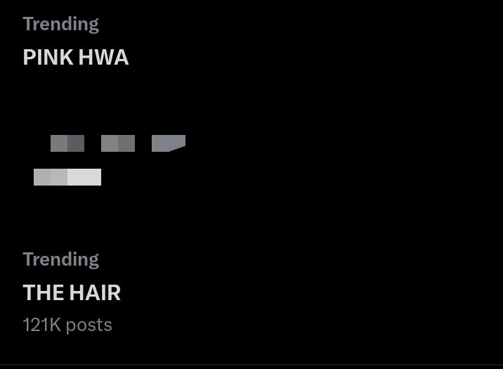 abigail_kure's tweet photo. @artaem_work PINK HWA IS TRENDING Y'ALL https://t.co/PnaKRMuawg