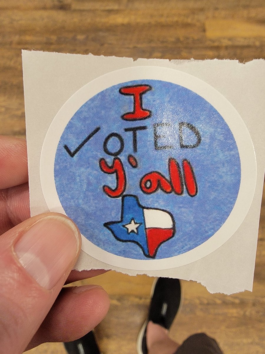 darkora's tweet photo. I haven't been keeping up with social media as much since my surgery last year, so I only now noticed my Insta no longer posts to Twitter. Anyways... I voted early during the week (as always). Voting's important, so use it or lose it. https://t.co/hbzZ6zBwd4