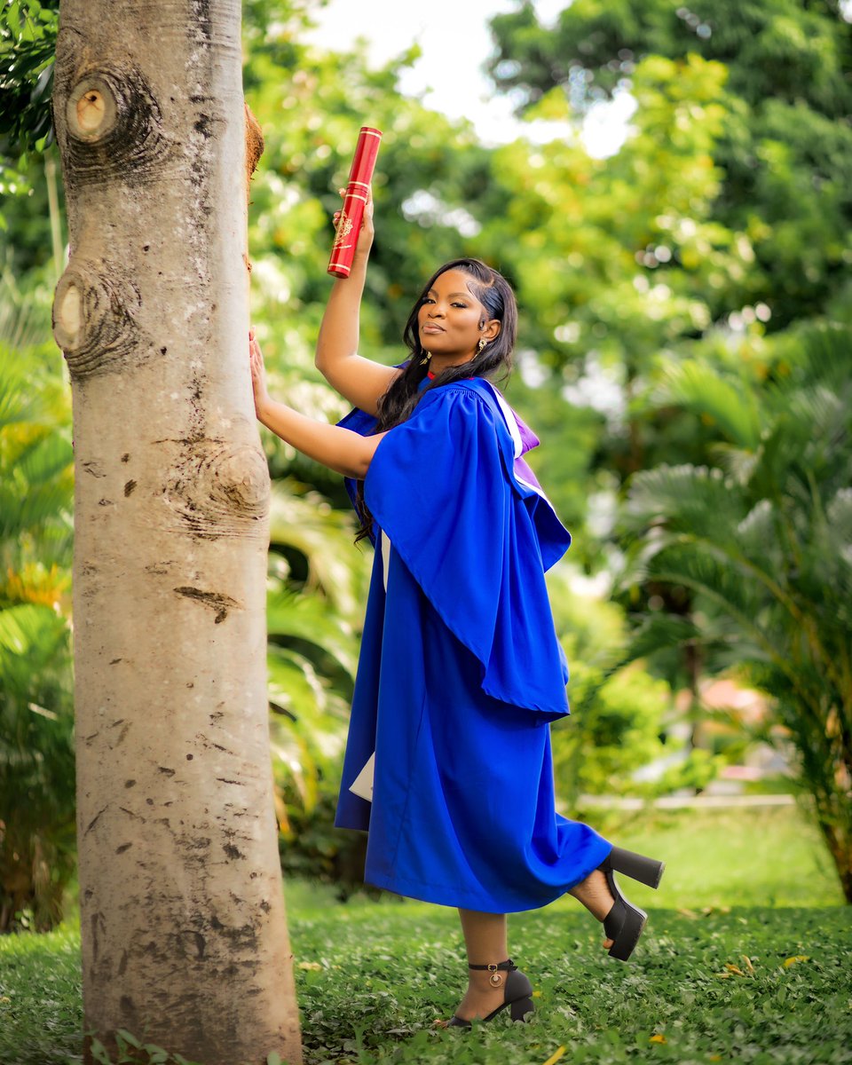 luvcandiice's tweet photo. God, thank you! I owe this victory to You 😭🥹

Bachelor of Science in Nursing (Hons). https://t.co/6oWkucHYFg