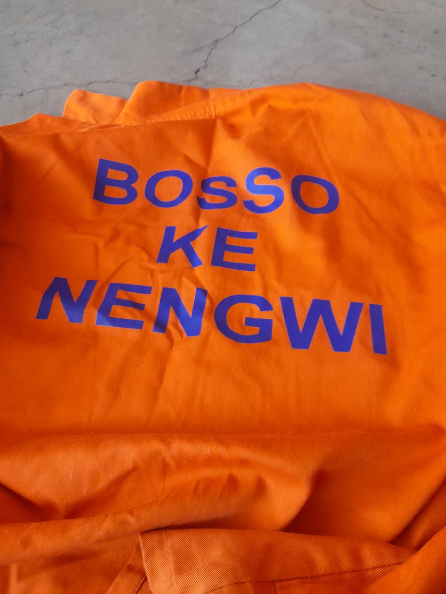 TheRealNengwi's tweet photo. And again #TodayInHistory, your mortal remains were taken to their final resting place, Jabu. Some of us will always remember...
#RIPHHP #RIPJabba #BossoHaSeNnaKwena #MentalHealthAwareness #MentalHealthMatters https://t.co/0XQDiCPuGJ